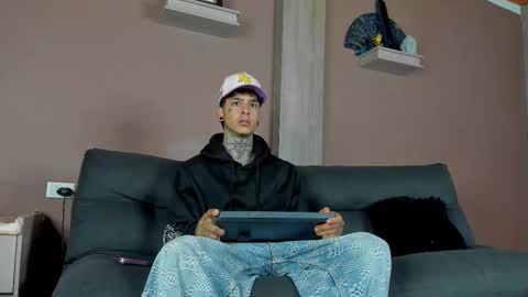 Aron ford online show from February 2026 02:28:01 AM