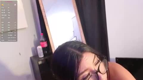 Snapshot of aron_gomez chatting on September 2025 05:19:02 AM aron online show from September 2025 05:19:02 AM