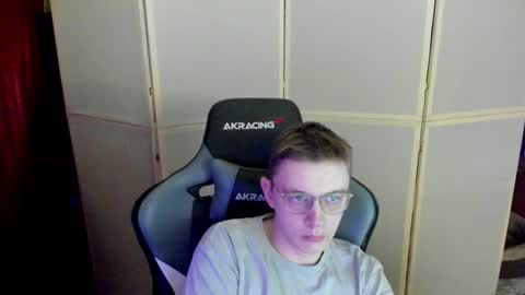 biggest penis  online show from December 2024 06:43:01 PM