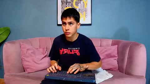 aron_pulse online show from February 2026 02:27:02 PM