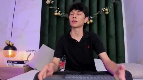 Aron online show from December 2025 02:07:02 AM