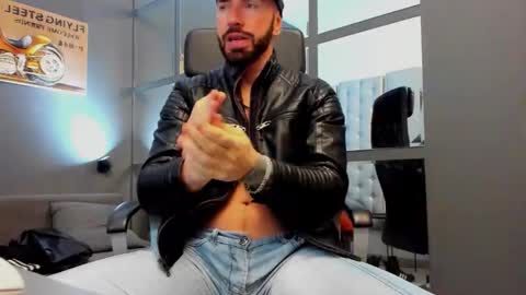 AronGrant online show from December 2025 09:15:01 AM