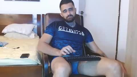 Snapshot of aronmiller404 chatting on December 2024 10:38:02 PM aronmiller online show from December 2024 10:38:02 PM