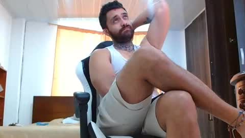 Snapshot of aronmiller404 chatting on January 2025 12:17:02 PM aronmiller online show from January 2025 12:17:02 PM