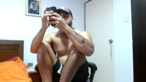 Snapshot of aronmiller404 chatting on September 2025 02:27:02 PM aronmiller online show from September 2025 02:27:02 PM