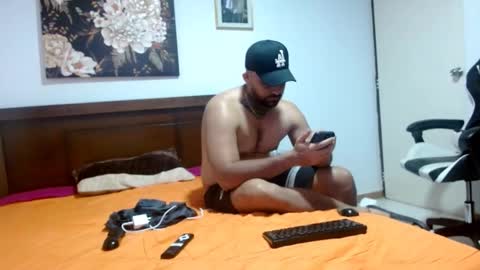 Snapshot of aronmiller404 chatting on September 2025 05:36:02 PM aronmiller online show from September 2025 05:36:02 PM