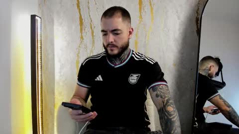 Aron online show from December 2025 04:51:01 AM