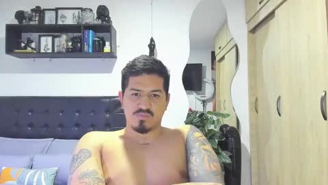 Snapshot of aronwilliams69 chatting on October 2025 02:41:01 AM ARON  Independent model  online show from October 2025 02:41:01 AM