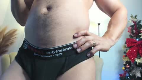   online show from November 2025 10:43:02 PM