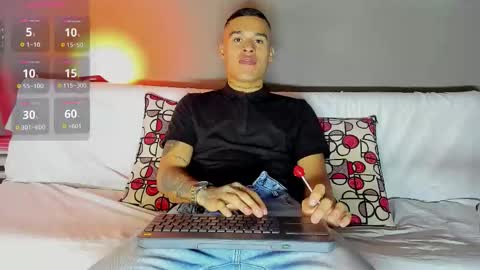 Snapshot of aroon_fit chatting on March 2026 01:29:02 AM AROON HOT online show from March 2026 01:29:02 AM