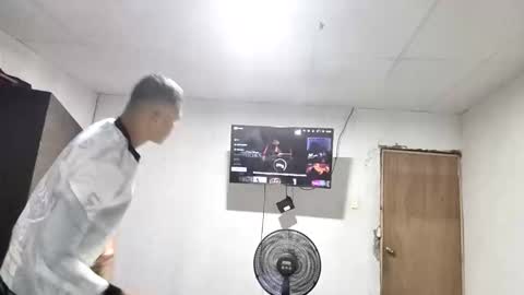 arrecho447648 online show from November 2025 03:16:02 AM