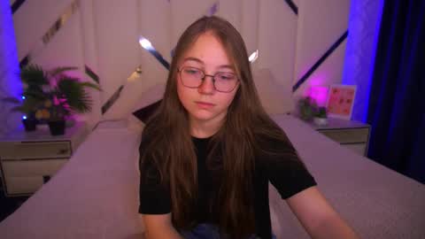 arrinawair online show from November 2025 08:48:02 AM