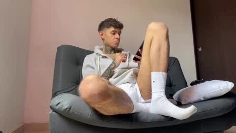   online show from March 2025 08:16:02 PM