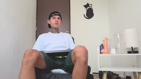   online show from November 2025 10:36:01 AM