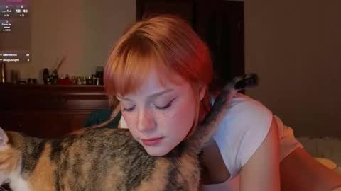 Snapshot of artemisa_meows chatting on November 2025 08:33:02 PM SEE U THURSDAY online show from November 2025 08:33:02 PM