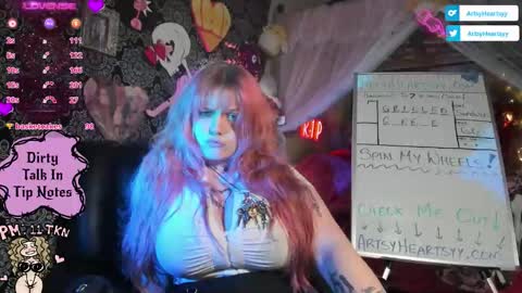 ArtsyHeartsyy online show from November 2025 03:04:01 AM