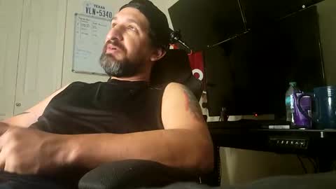 Snapshot of asanator101 chatting on November 2025 04:34:02 AM devilPup75 online show from November 2025 04:34:02 AM