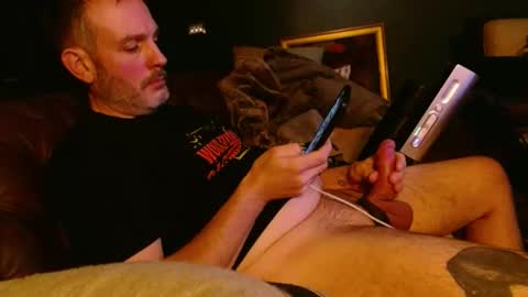 Snapshot of aschke chatting on November 2025 12:12:01 AM aschke online show from November 2025 12:12:01 AM