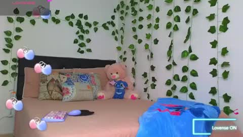 Snapshot of asenaesmee chatting on March 2025 05:57:02 PM Asena online show from March 2025 05:57:02 PM