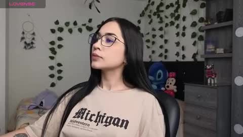 Snapshot of asenaesmee chatting on October 2025 08:20:01 PM Asena online show from October 2025 08:20:01 PM