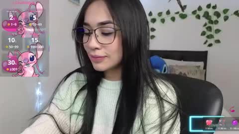 Snapshot of asenaesmee chatting on November 2025 07:01:02 PM Asena online show from November 2025 07:01:02 PM