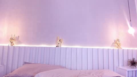 I am Ashley online show from October 2025 07:24:01 PM