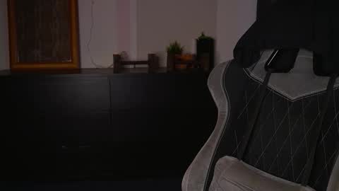 Jerk Machine online show from September 2025 04:39:01 PM