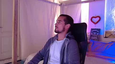 Snapshot of asherxxx_ chatting on February 2026 03:10:01 PM CARIBBEAN DREAM online show from February 2026 03:10:01 PM