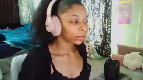 Ashle online show from January 2025 05:19:01 PM