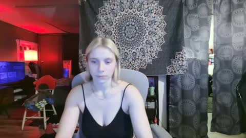 Ashlee Wolf online show from December 2024 02:24:01 AM