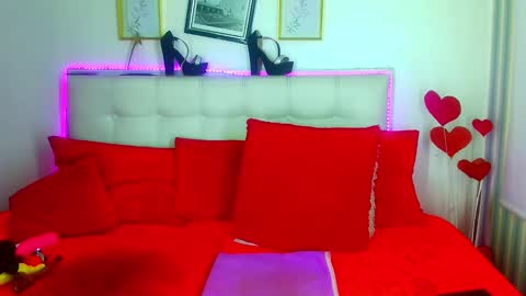 ashley  online show from December 2024 02:37:01 PM