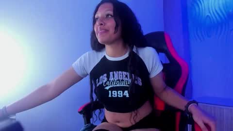 ashley17_ online show from November 2025 08:09:01 PM