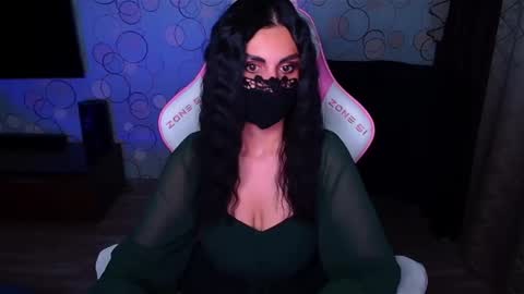 Snapshot of ashley__cooper__ chatting on November 2025 04:05:01 AM Yasmina online show from November 2025 04:05:01 AM