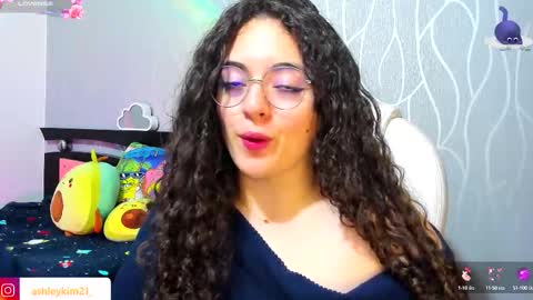 .. Ashley .. online show from September 2025 12:48:02 AM