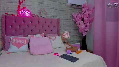 ashleynelsonn online show from February 2026 09:11:01 PM