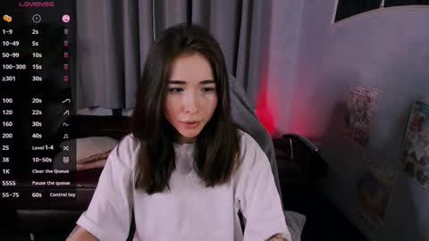 Ashley online show from November 2025 01:09:02 PM