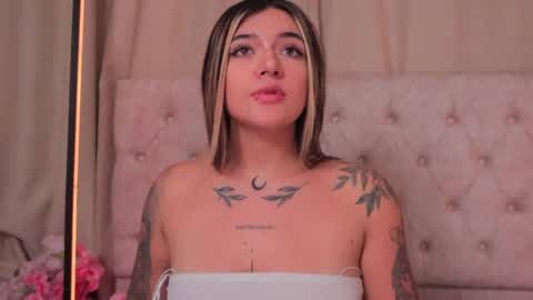 Ashley Lauren online show from February 2025 07:13:02 AM