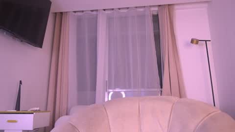 Snapshot of ashleyyfox_ chatting on February 2025 01:34:01 AM Ashley Fox online show from February 2025 01:34:01 AM