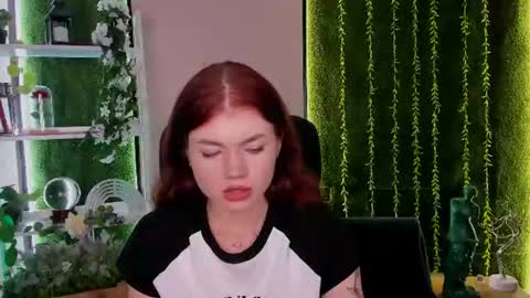 Ashli  online show from August 2026 07:06:01 PM