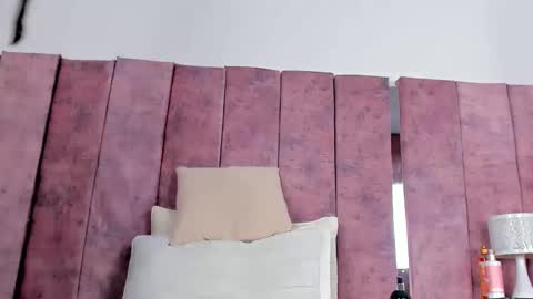 Snapshot of ashlie_robertss chatting on December 2024 06:05:01 PM Ashlie online show from December 2024 06:05:01 PM