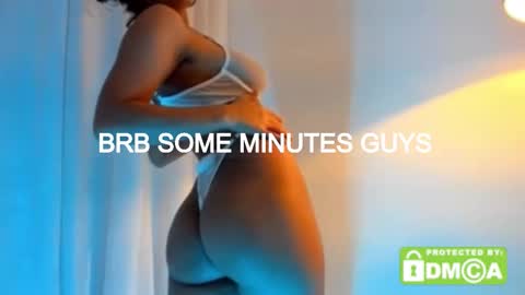 ashllovee online show from October 2025 12:59:01 PM