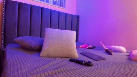 Snapshot of ashlye_miller_ chatting on December 2024 07:13:02 AM ashlye_miller_ online show from December 2024 07:13:02 AM