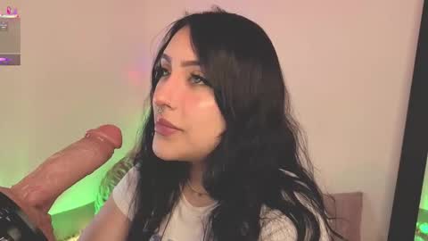 Snapshot of ashlynnlowe_ chatting on November 2025 07:35:02 PM Ash online show from November 2025 07:35:02 PM