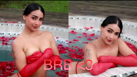 Ashly Rouxx online show from May 2026 12:18:01 AM