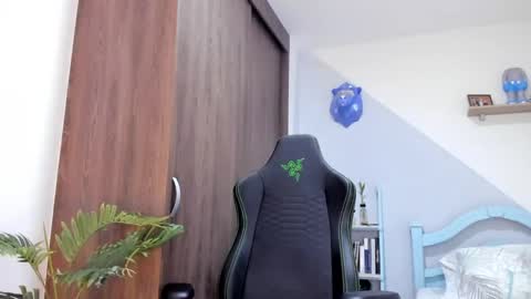 my name real is camilo online show from December 2024 07:56:01 PM