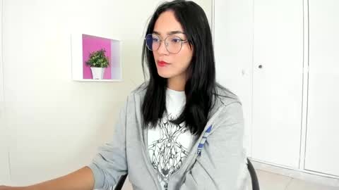 Camila online show from December 2024 12:59:02 PM