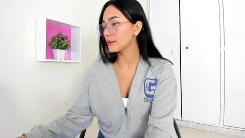 Camila online show from January 2025 12:47:01 PM