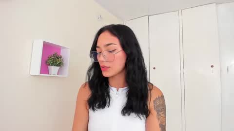 Camila online show from February 2025 02:26:01 PM