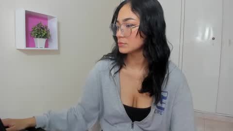 Camila online show from March 2025 12:48:02 PM