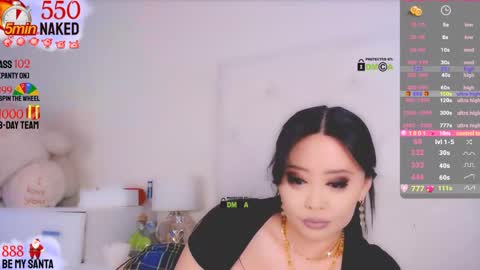  usually start stream about 10 pm PST 1 am EST  online show from December 2024 07:58:01 AM